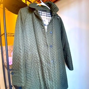 Burberry Nova Check Quilted Coat/Trench in Olive Green size 4
